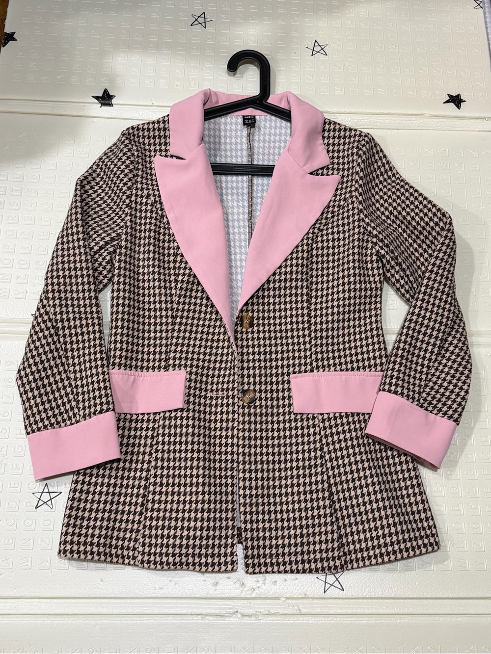 SHEIN Brown & Pink Houndstooth Blazer